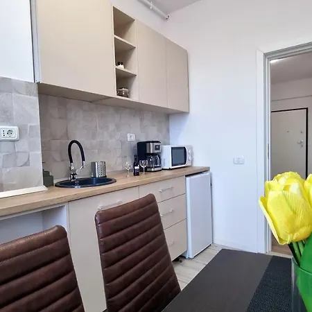 Cityapart 7 - In Mamaia Nord, Langa Plaja, Cu La Mare 아파트 *