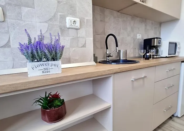 Cityapart 7 - In Mamaia Nord, Langa Plaja, Cu La Mare * Navodari